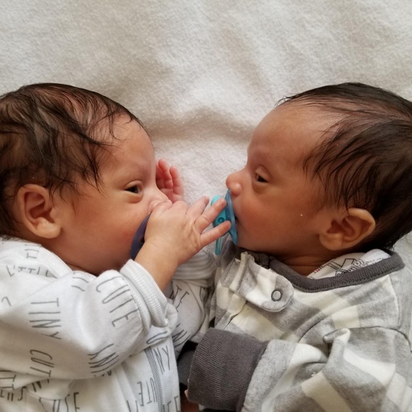 Meet your Posher, Robyn - Picture 2 of 2